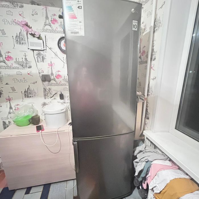 Продам холодильник