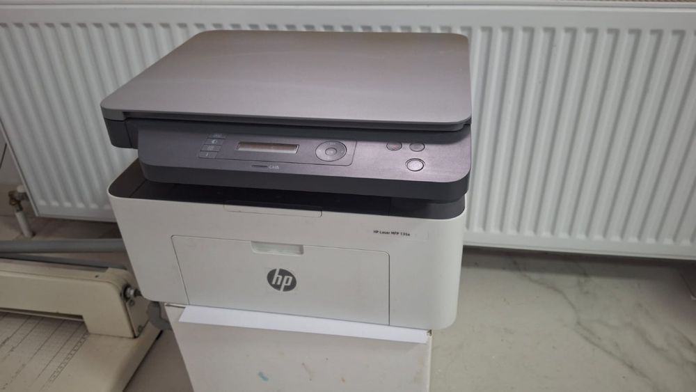 Продам МФУ HP laser jet MFP 135 а Срочно