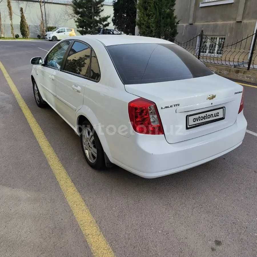 Chevrolet Lacetti 1.8, 2010 йил, 2 позиция