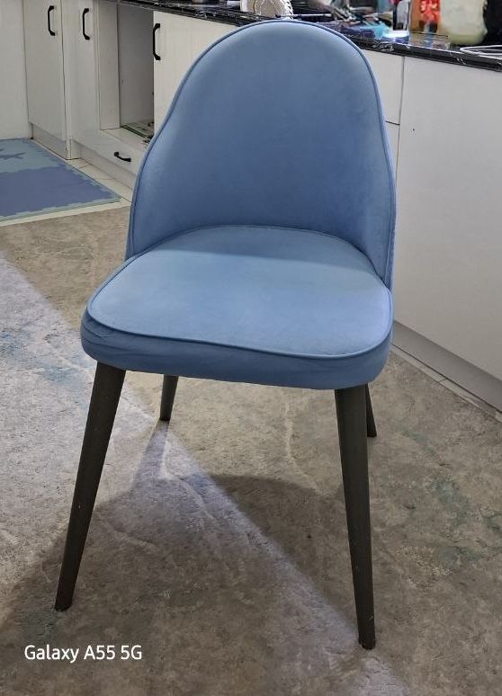 Stul oshxona va zal uchun