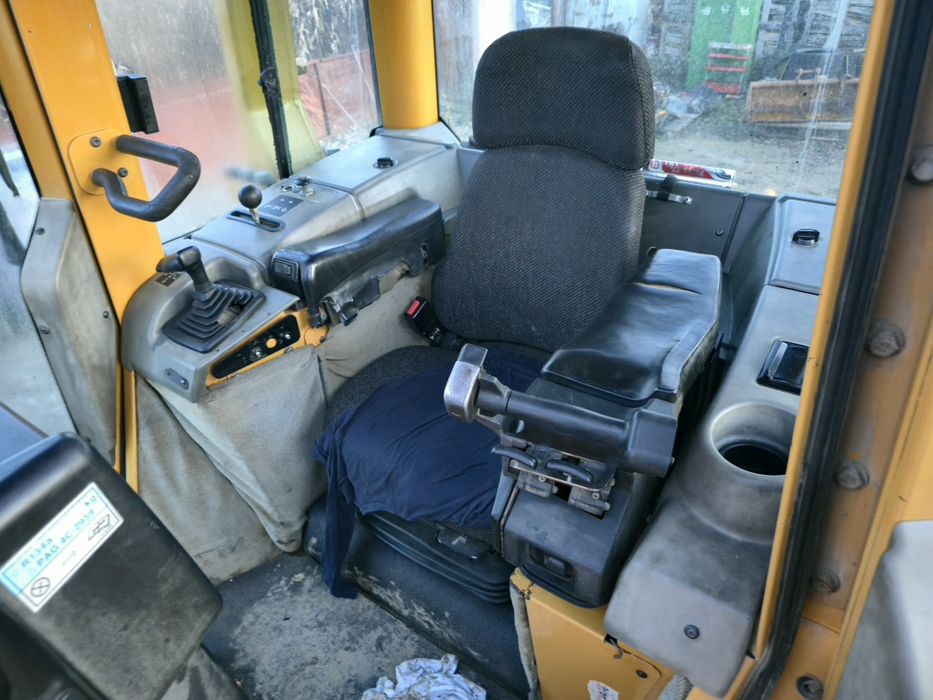 Buldozer Caterpillar D6N an 2004