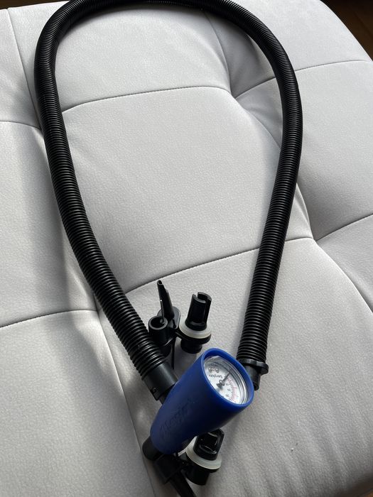 Продавам двупътна помпа Sevylor.