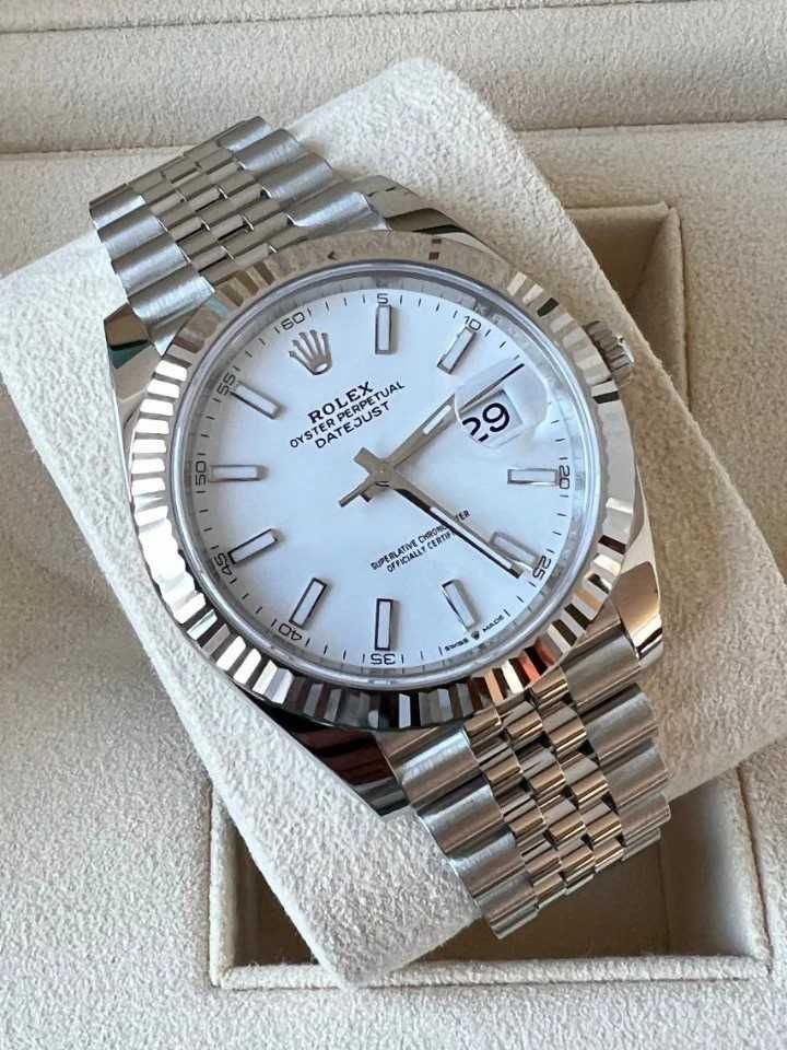 Часовници Rolex Luxury