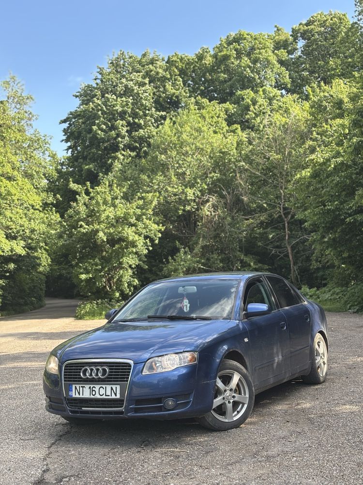 Audi A4 B7.
