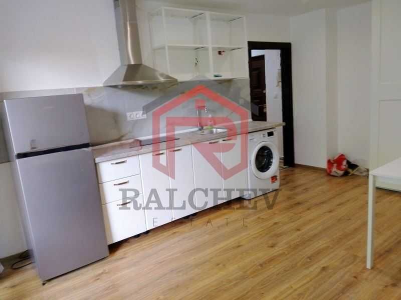 Дава се под наем Двустаен апартамент в Варна, Трошево - 55 кв.м за 408 € - Снимка #1