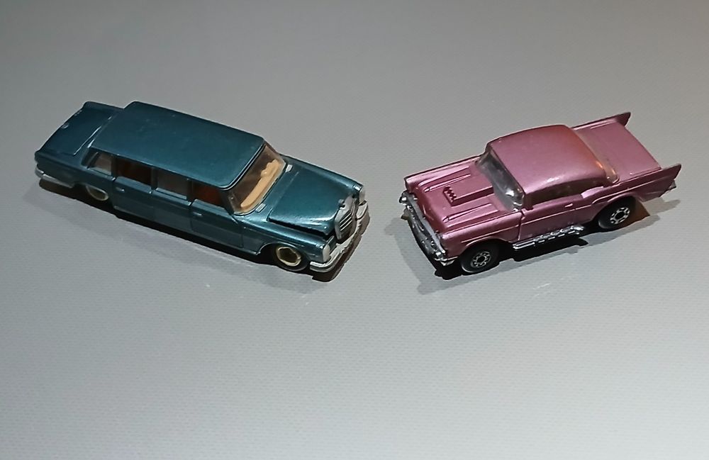 Lot de 2 machete vintage Matchbox și Siku