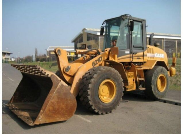dezmembram vola case 621, utilaj complet