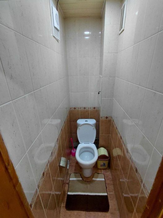 Chilonzor tumanida moljal Denov kafe yonida 3 xonali kvartira sotiladi