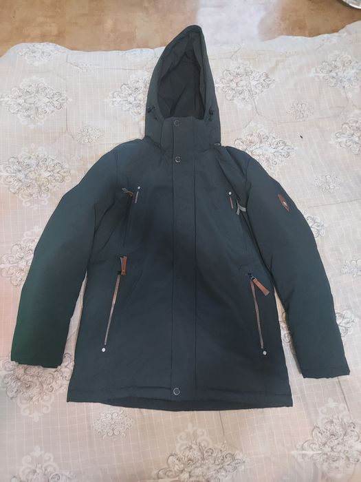 Продам новую зимнюю куртку