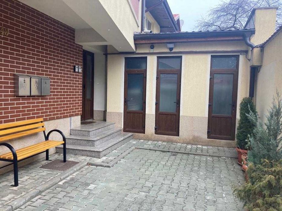 Proprietar inchiriez apartament lux zona de case Drumul Sarii, Afi