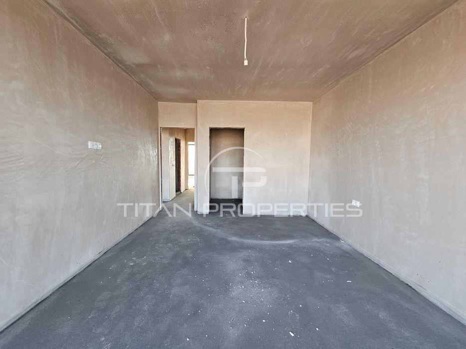 Продава се Тристаен апартамент в Пловдив, Остромила - 150 кв.м за 1256 €/кв.м - Снимка #5