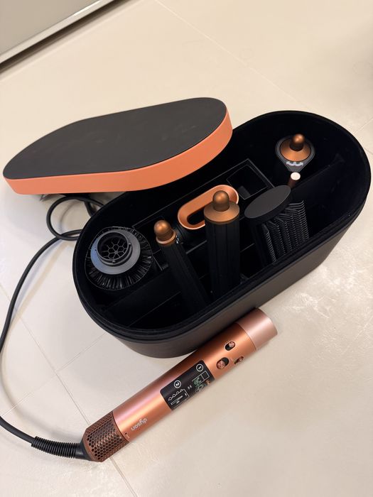 Dyson airwrap i.d HS08 ondulator