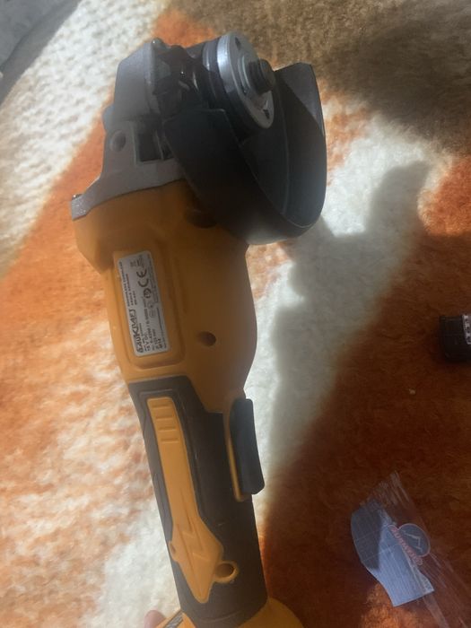 Продавам  Ъглошлайф в добро състояние