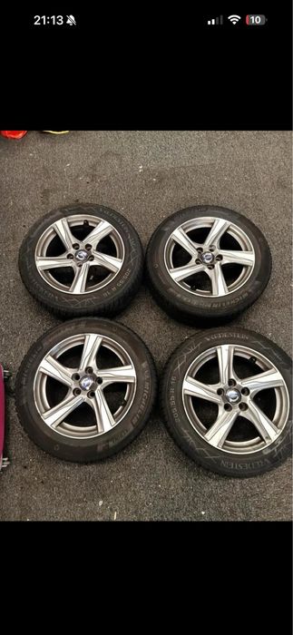 Jante Volvo V40 R-Design 205/55/16 Iarnă