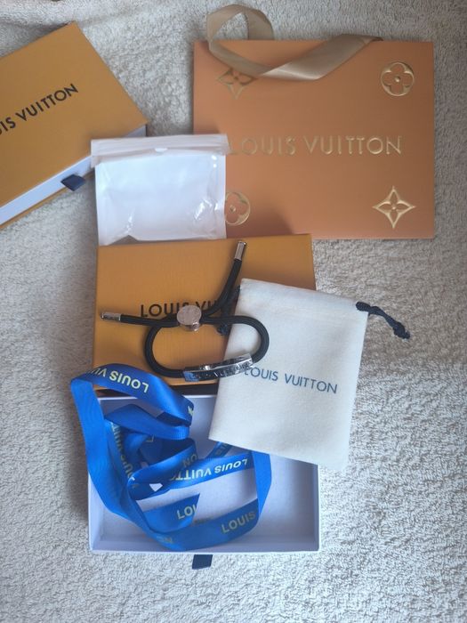 Мъжки гривни , медальони