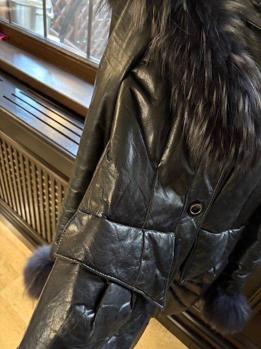 Haină din piele ușor matlasata cu blană matirala