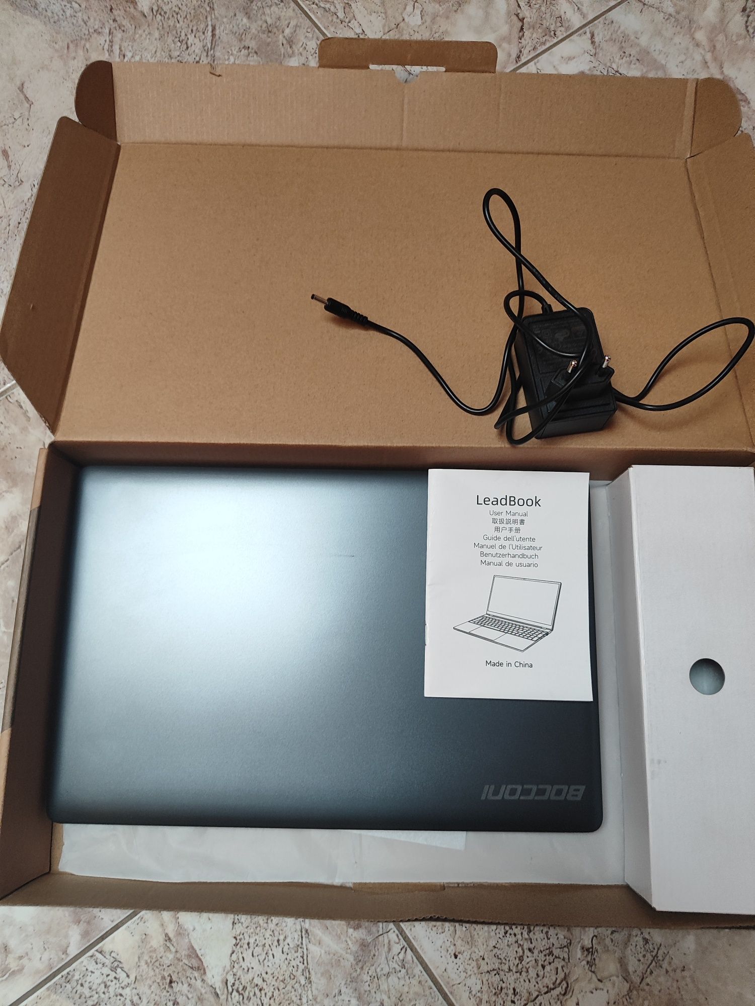 Laptop Leadbook Bocconi 14.1 inch