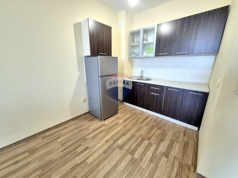 Продава се Двустаен апартамент в Варна, Галата - 78 кв.м за 1059 €/кв.м - Снимка #5