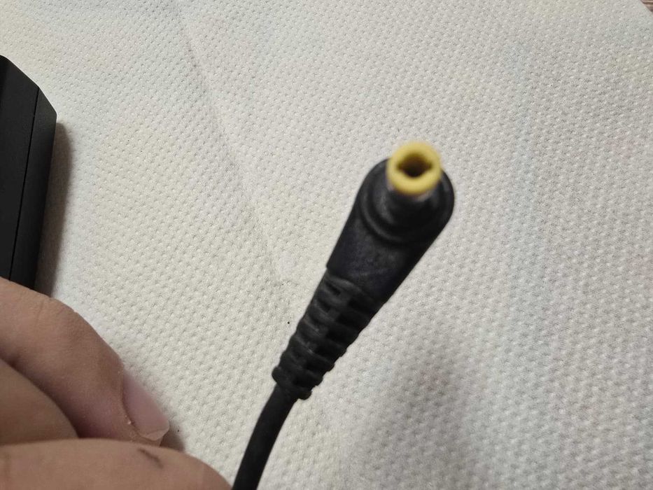 Alimentator SONY PSP Incarcator 5V-1500mA model: PSP-384- poze reale