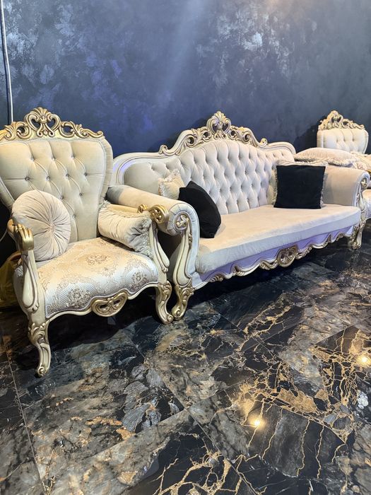 Set Canapea Si Fotolii  Ca Nou