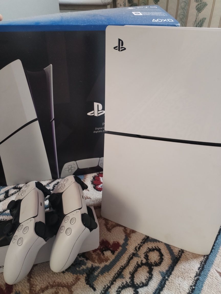 Продам Ps5 1 tb новый