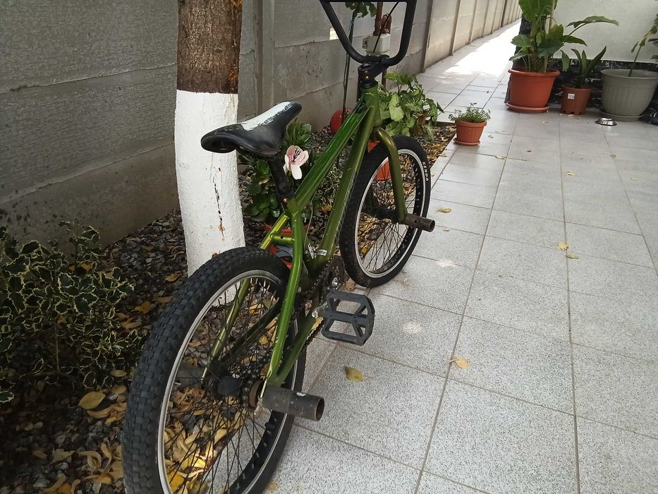 Bicicleta de vânzare