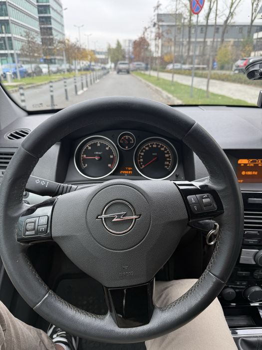 Opel Astra H BREAK (Caravan) 1.7 CDTI Eco Flex 2011