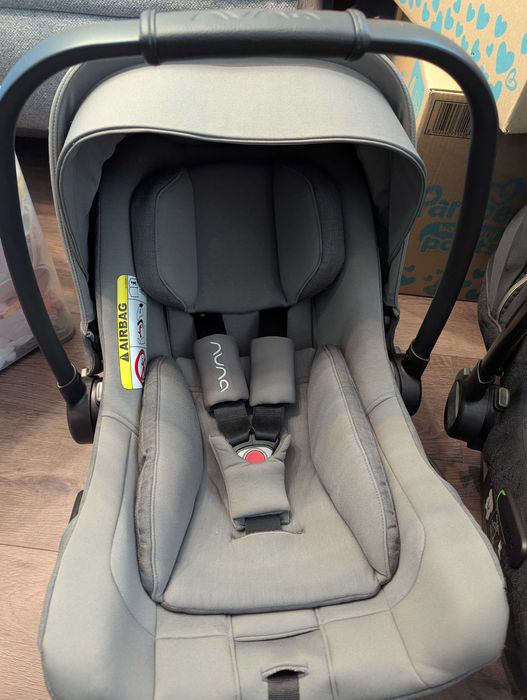 Кошче за кола Nuna pipa next сиво