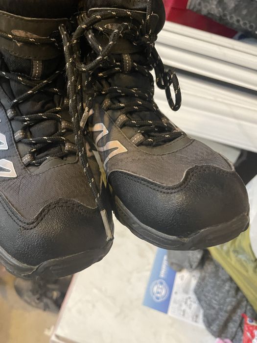 Водоустойчиви зимни обувки