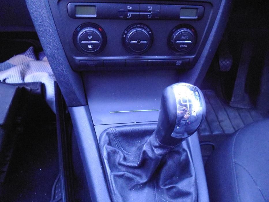 Продавам Шкода Октавия 1.9тди 105кс 2007г на части, София, 1,9tdi 105