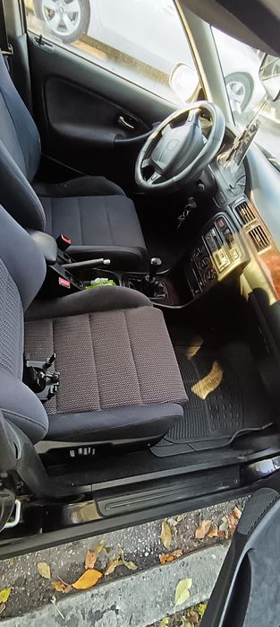 Продава се Хонда Сивик 1.4 90 к.с