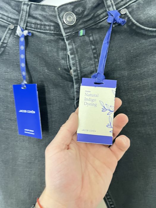 Нов модел дънки Jacob Cohen.С етикети,всичко.Налични всички размери.