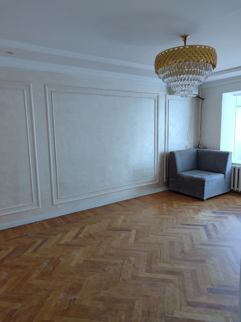 Продаётся 3х комн.квартира в центре на Себзаре Ор-р Ганга. Балкон 2,×6