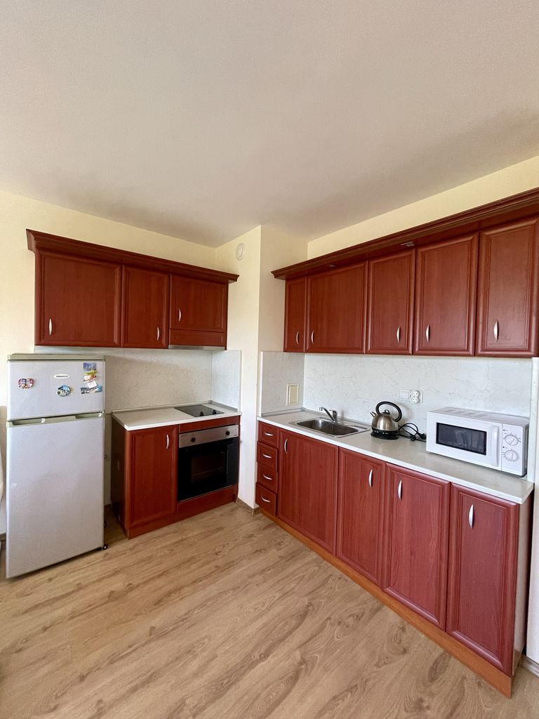 Продава се Тристаен апартамент в Обзор - 89 кв.м за 888 €/кв.м - Снимка #3