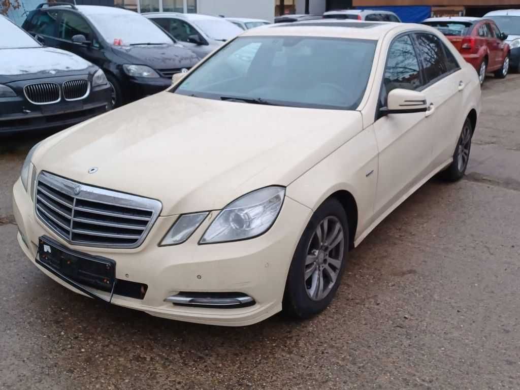 DEZMEMBREZ Mercedes E220 An 2010