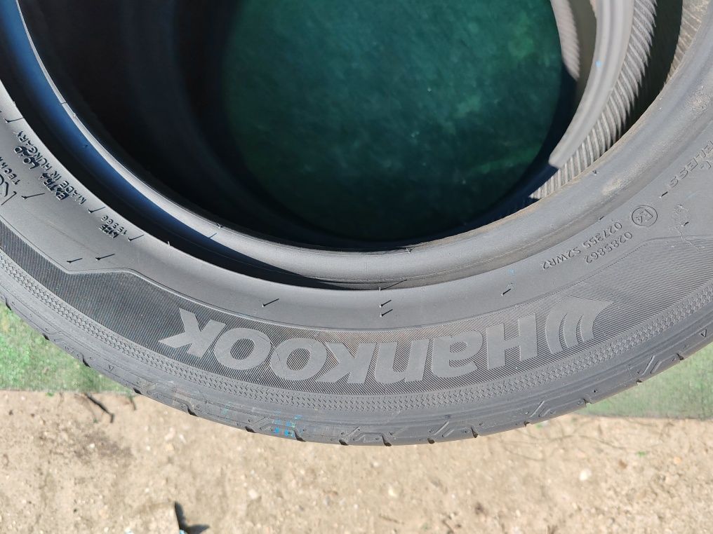 235 55 17 vara Hankook