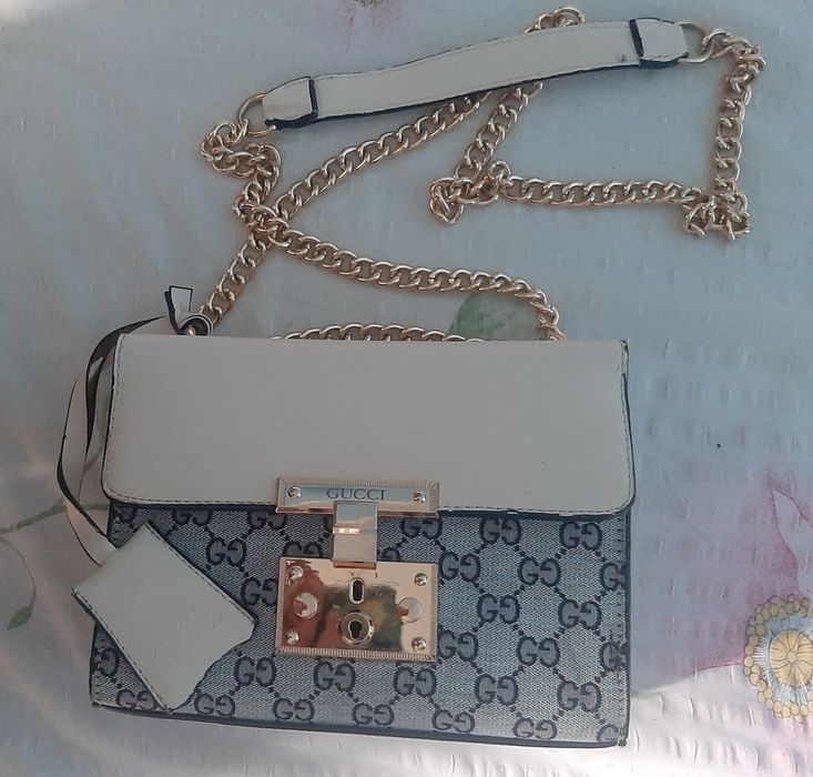 Geanta Gucci vând