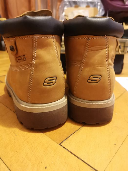 Ghete waterproof Skechers full piele, ca noi