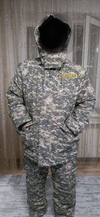 Продам зимнюю форму