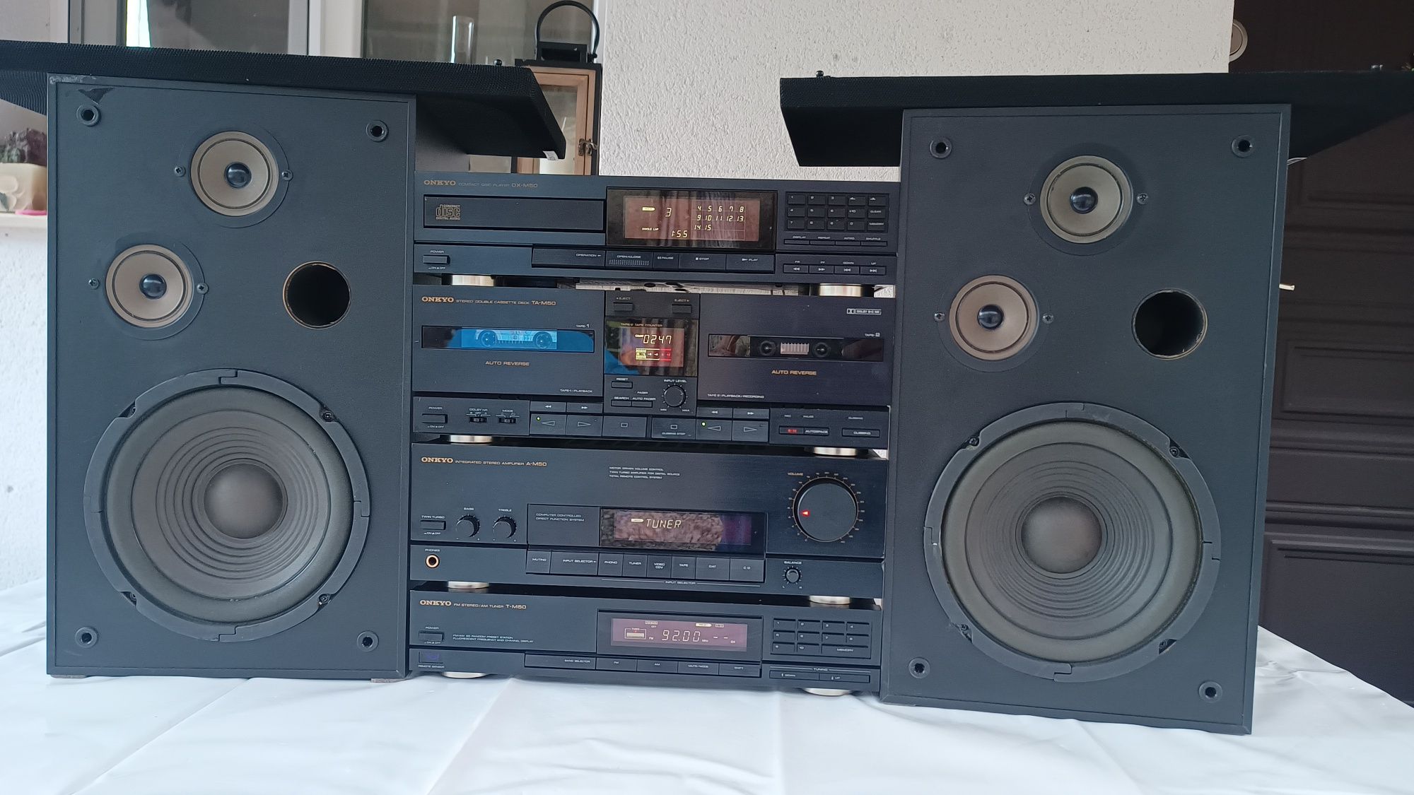 Linie Onkyo cu Boxe