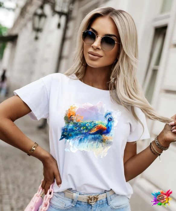 Дамска тениска - акварелен паун