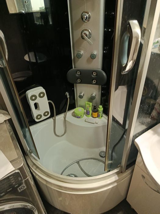 Cabina de dus cu masaj