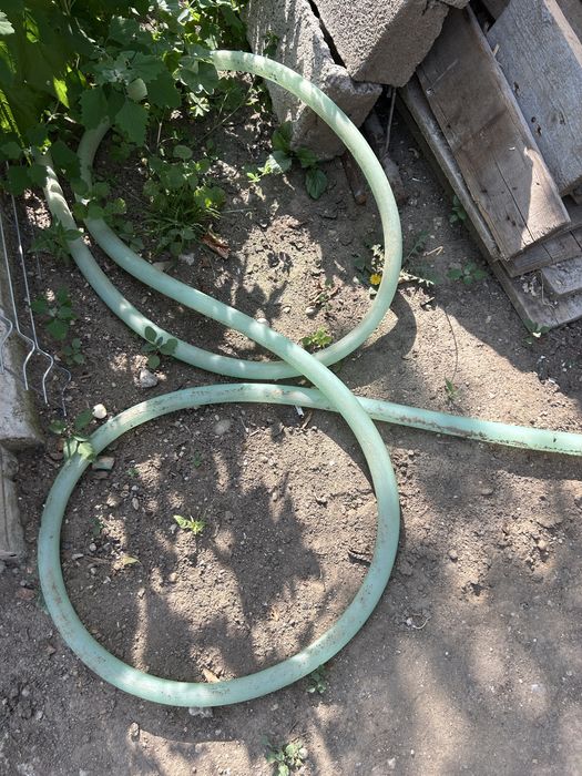 Vând țeavă PE 25 și furtun