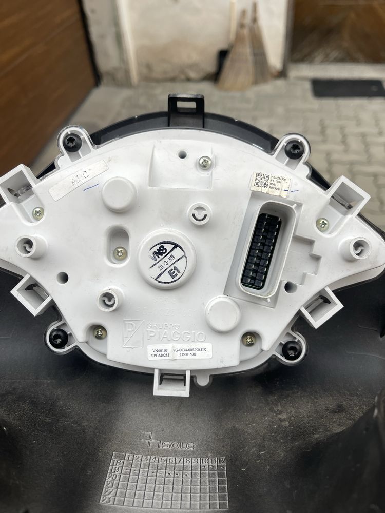 Vespa GTS 300 2021
