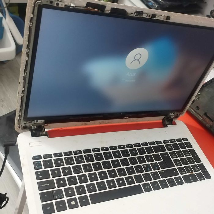 Dezmembrez HP 15-AC185NO