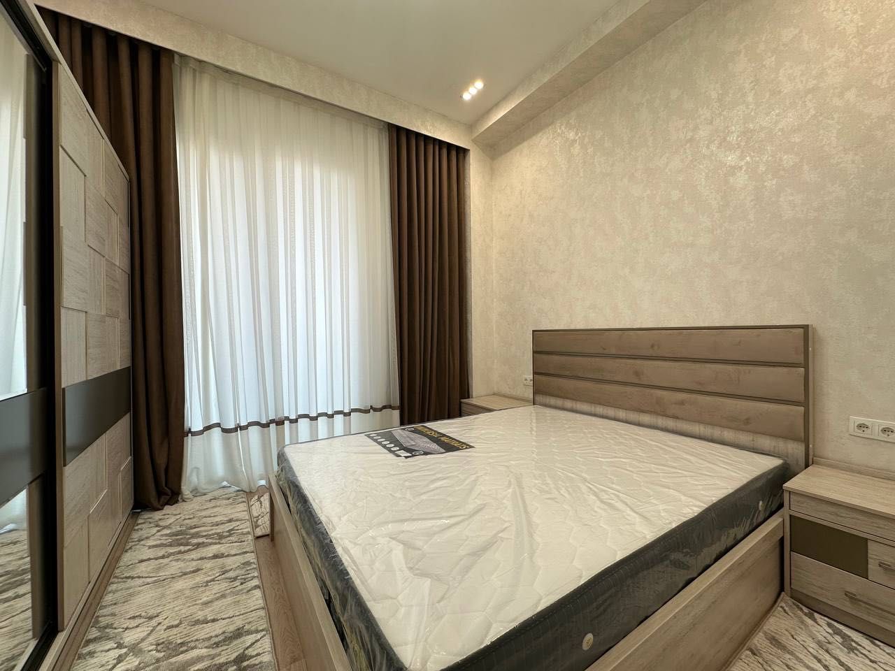 Parkwood Продается 3 комнатная квартира ремонт Госпитальный Мирабад