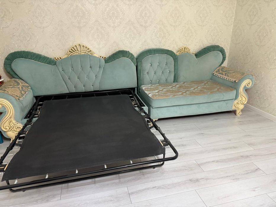 Продается б/у диван длина 4 метр