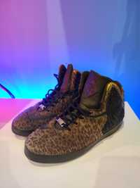 Adidasi Lebron Leopard 41