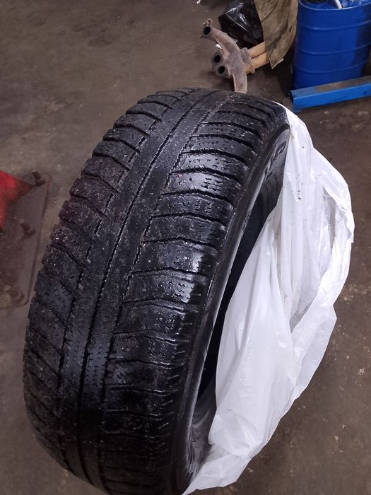 Продам шины комплект 4 штуки