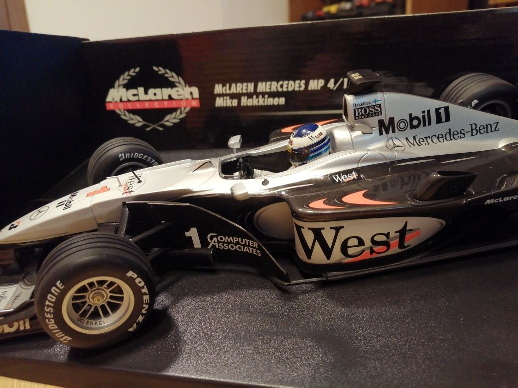 Macheta formula 1 Mika Hakkinen, Mclaren Mercedes mp4 15, minichamps